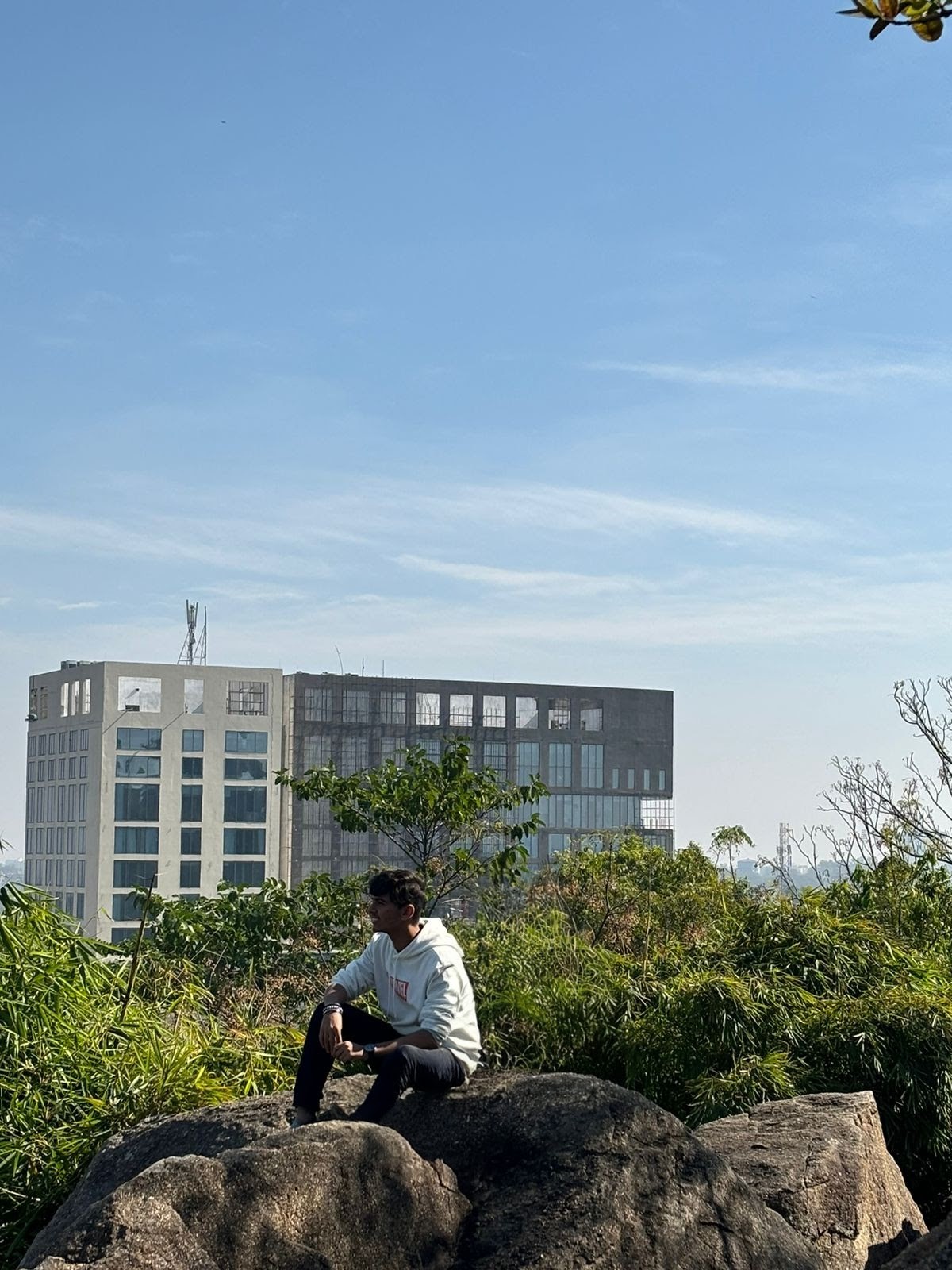 A portrait of Laksh Pradhwani